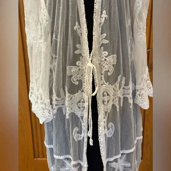 Vintage Style Embroidered White Lace Kimono Jacket/Coverup, One Size - Picture 3 of 14